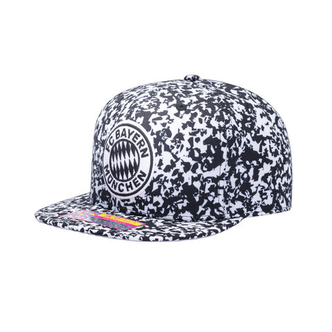 left side of Bayern Munich Notebook Snapback