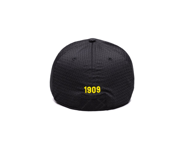 Back view of Borussia Dortmund Practice Stretch with year the team was founded embroidered on the back in yellow