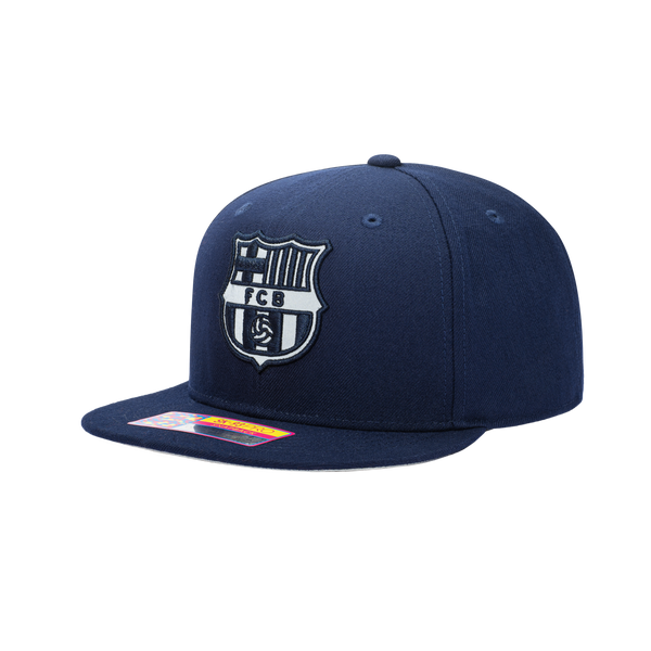 Side view of the FC Barcelona Braveheart Snapback with high crown and flat peak in Blue