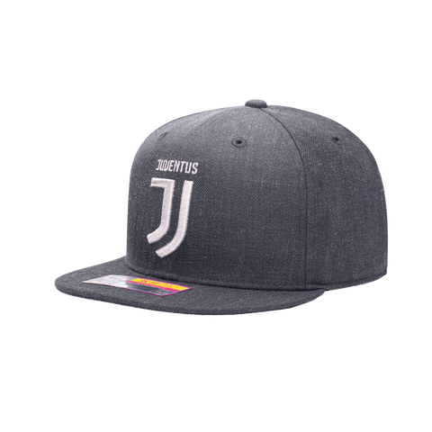 Side view of Juventus Platinum Snapback with high crown, flat peak, and snapback closure, in grey