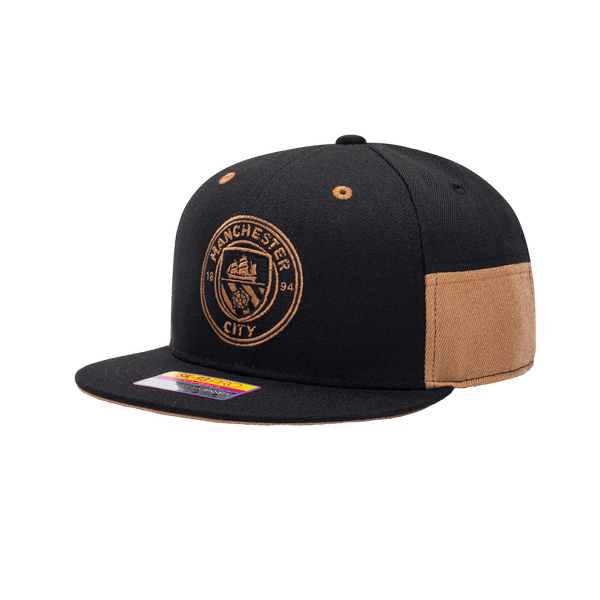 Side view of the Manchester City Truitt Snapback with high crown, flat peak, and snapback closure, in Black/Gold.