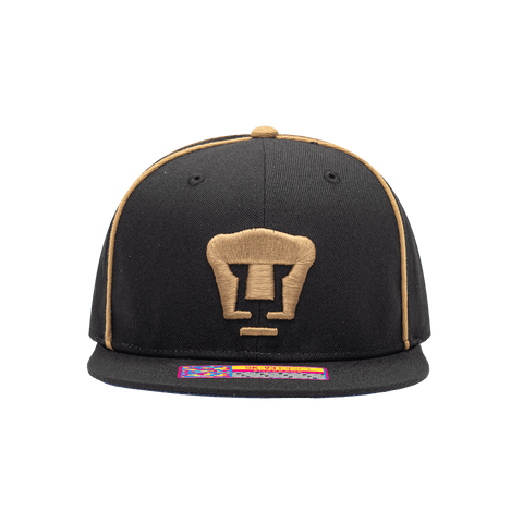 Front view of the Pumas Cali Night Snapback with high crown, flat peak, and snapback closure, in black/gold.